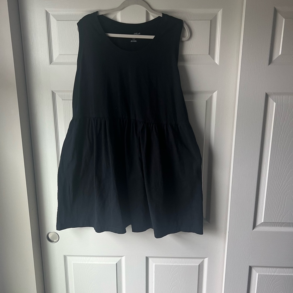 Universal thread plus size peplum tank